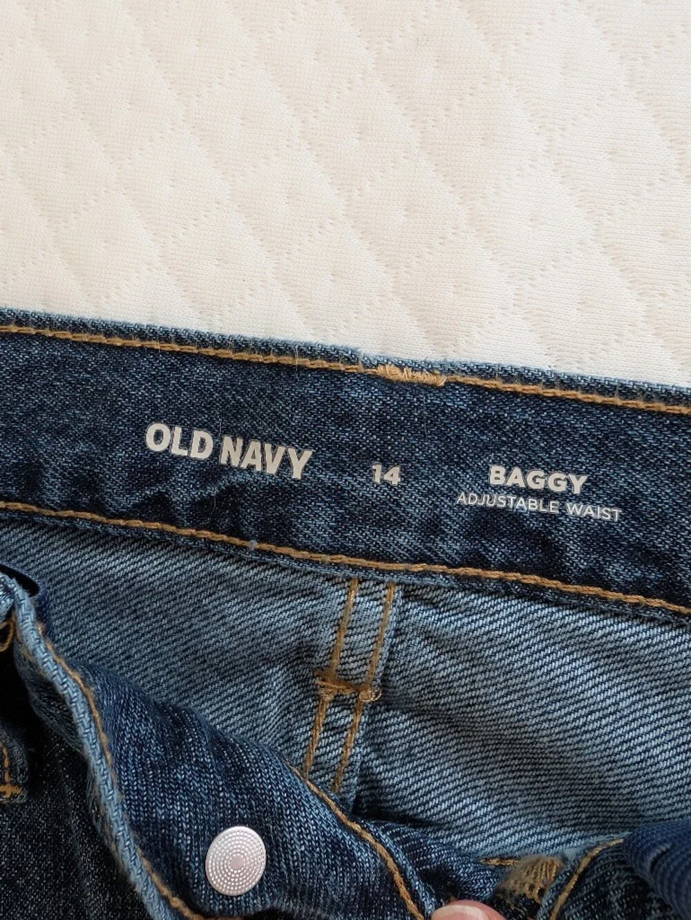 Old Navy NWT Dark Wash Blue Kids Boys size 14 5 pocket Baggy Jeans